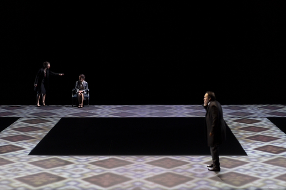 Spectacle "La Réunification des deux Corées" de Joël Pommerat, programmé au Théâtre de Suresnes Jean Vilar dans le cadre de la saison 24-25