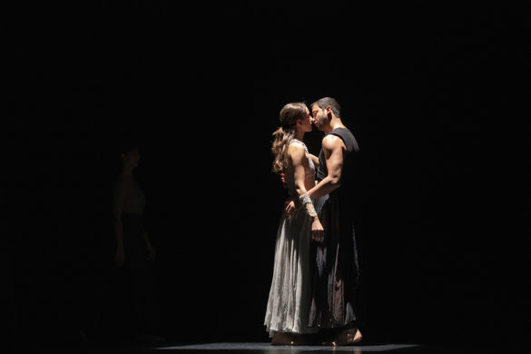 Spectacle "Carmen" d'Abou Lagraa, programmé au Théâtre de Suresnes Jean Vilar dans le cadre de la saison 24-25