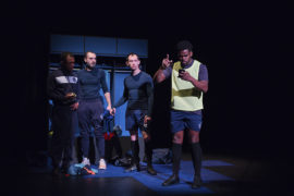 Spectacle "Les Crampons Hommage à Justin Fashanu" de Mona El Yafi et Ayouba Ali, programmé au Théâtre de Suresnes Jean Vilar dans le cadre de la saison 24-25